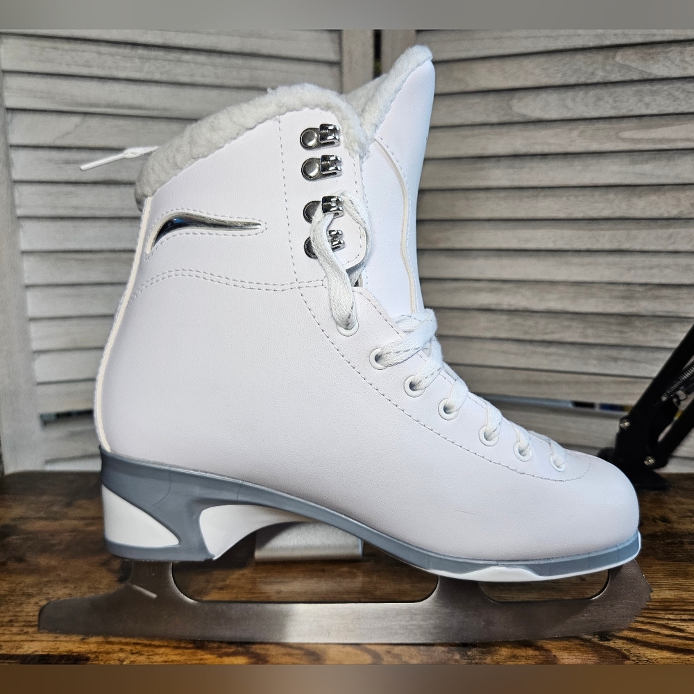 Jackson Ultima SoftSkate JS180 Women's Figure Skates Size 7 White